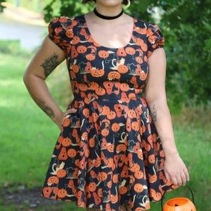 Collectif pumpkins and cats Halloween dress